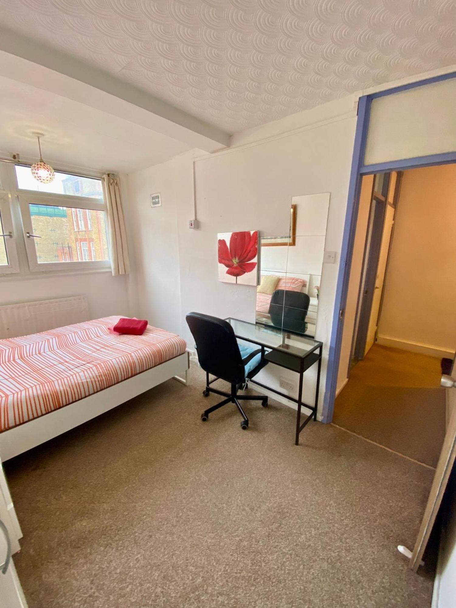 Cosy 3 Bed Apt, Old Truman Brewery! Brick Lane, London, E1 Екстер'єр фото