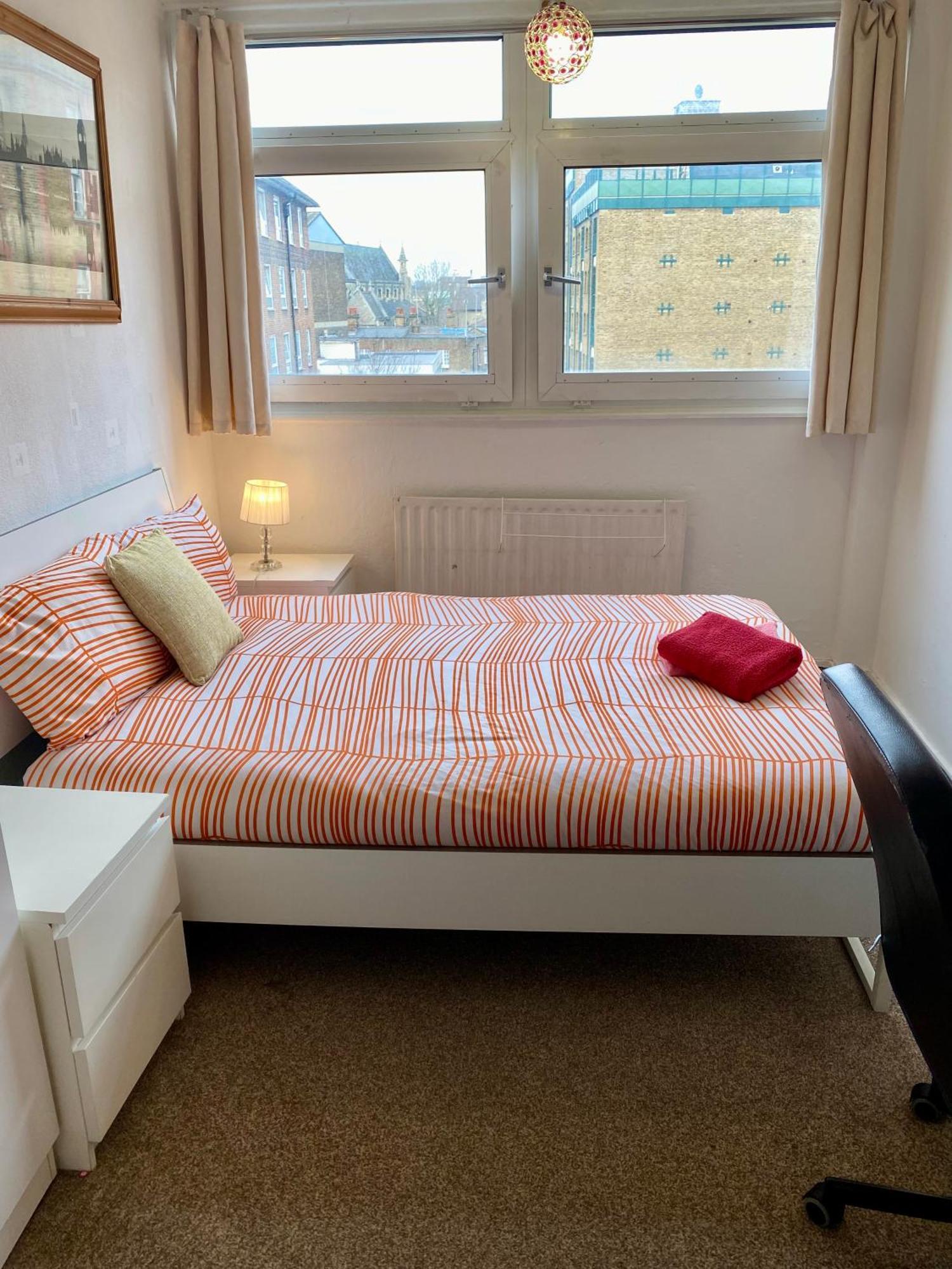 Cosy 3 Bed Apt, Old Truman Brewery! Brick Lane, London, E1 Екстер'єр фото