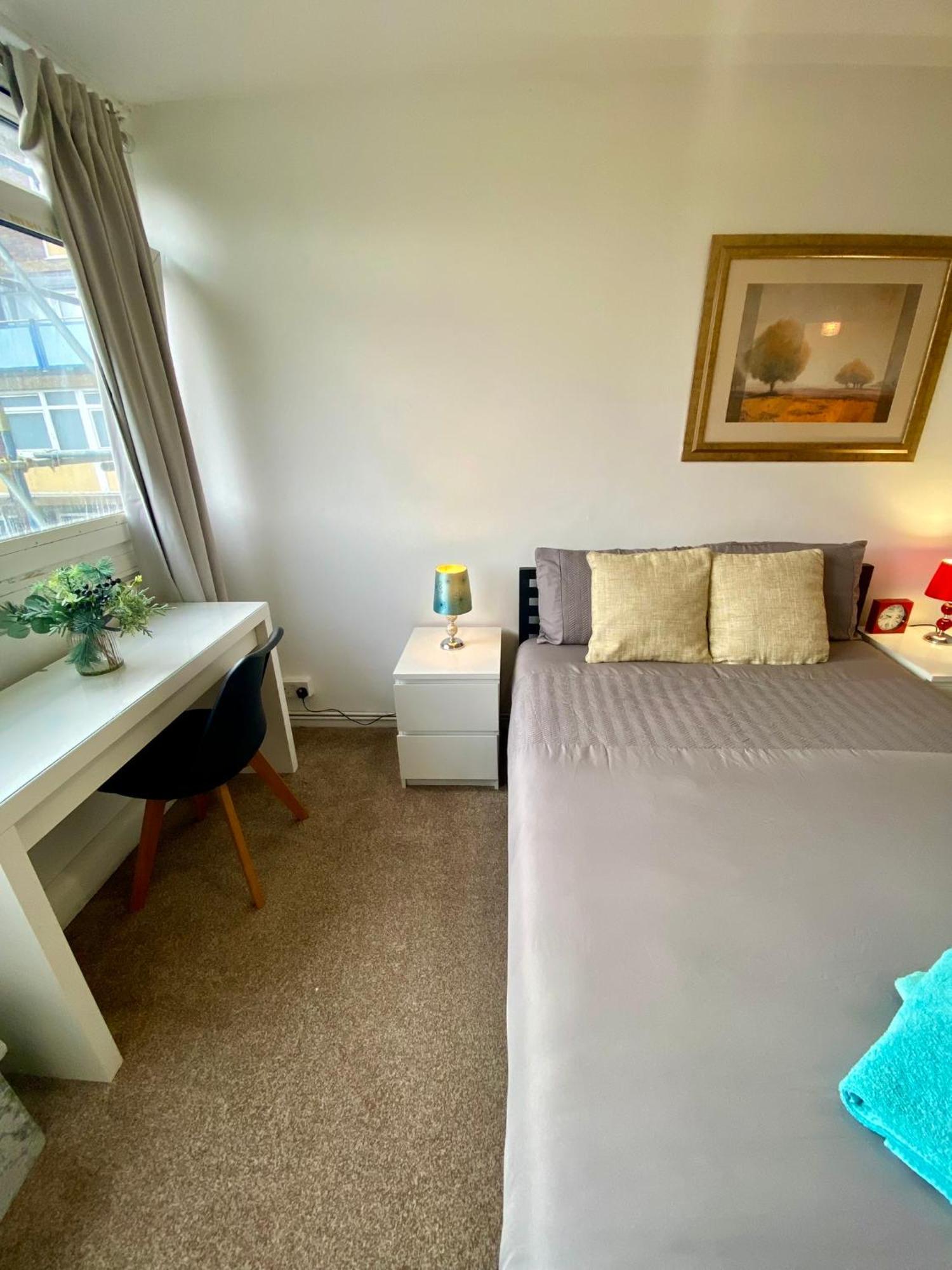 Cosy 3 Bed Apt, Old Truman Brewery! Brick Lane, London, E1 Екстер'єр фото